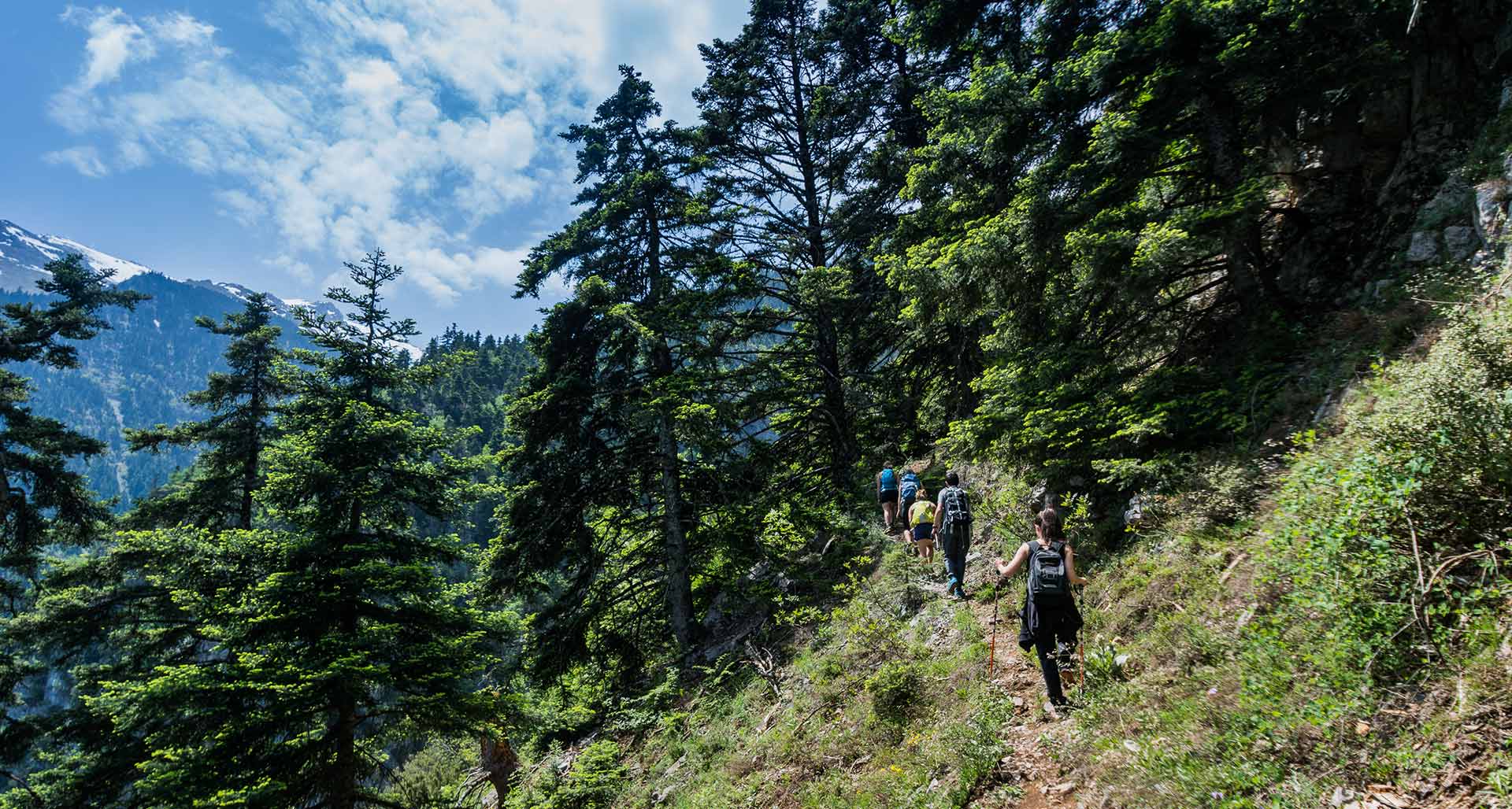 hiking_1920_kaltsas2.jpg