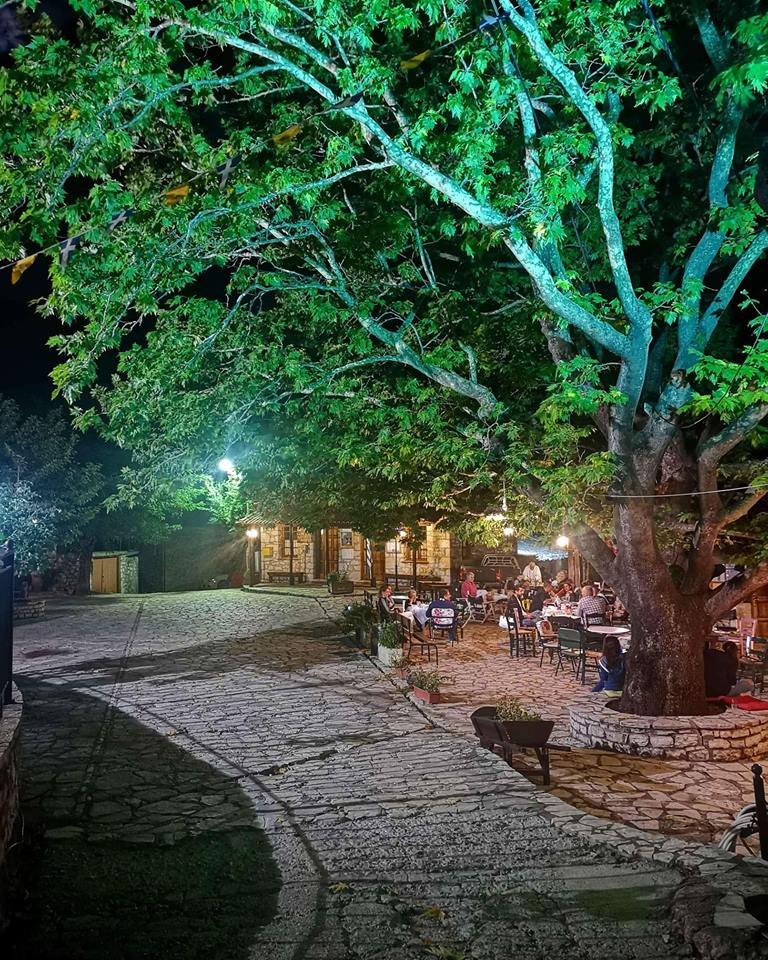 Photo © Καφενείον «το Σχολείο»