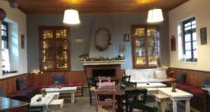 kafeneio-to-scholeio6.jpg