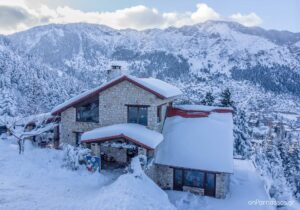 legrandchalet_drone_onparnassos_1920.jpg
