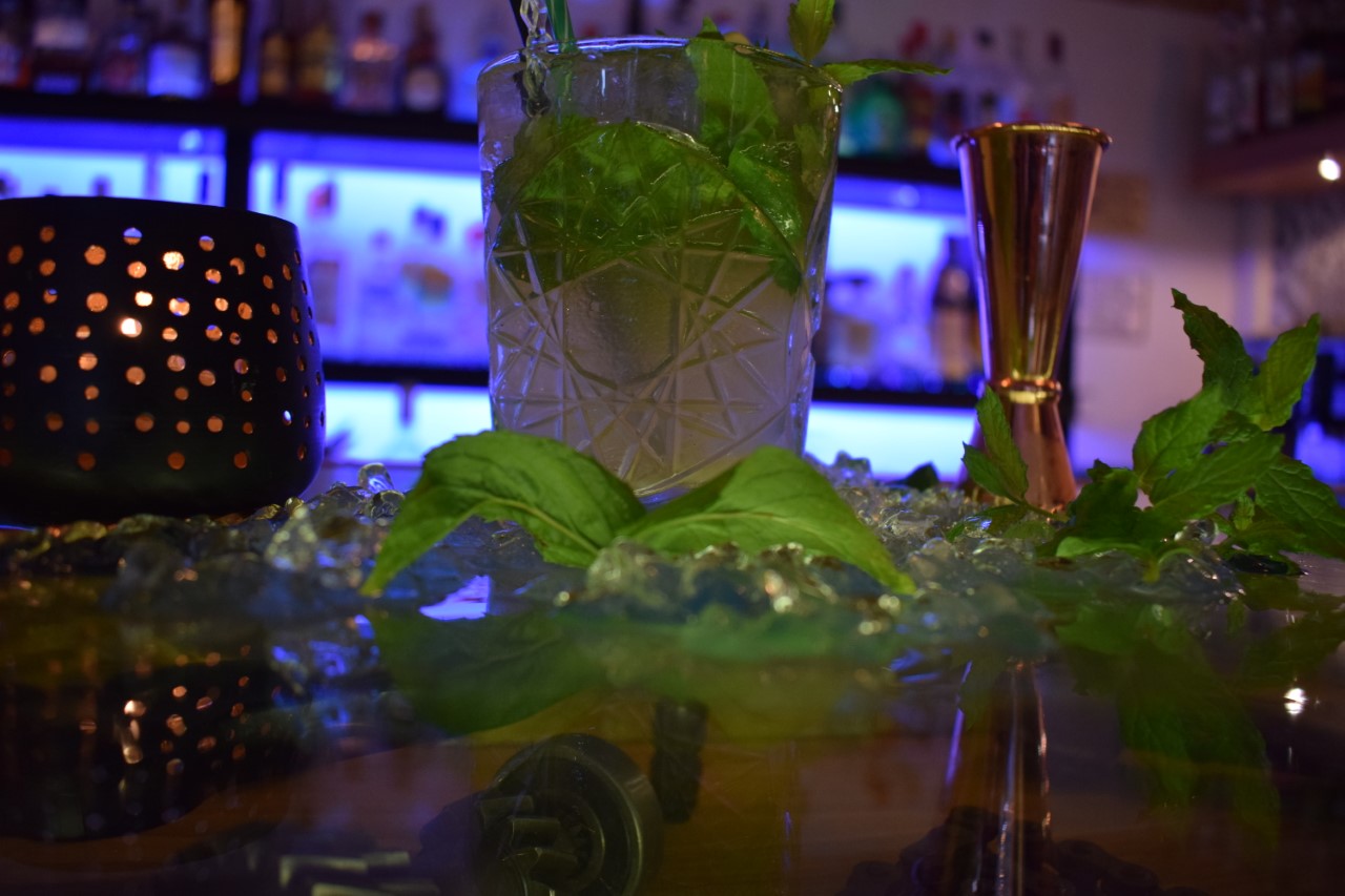 mr_rose_cocktail_bar_delphi3.jpg