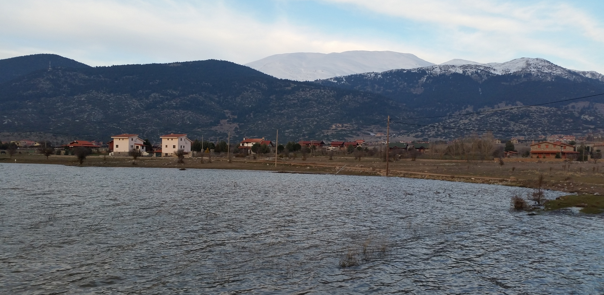 pinigoura_lake_livadi_1920.jpg