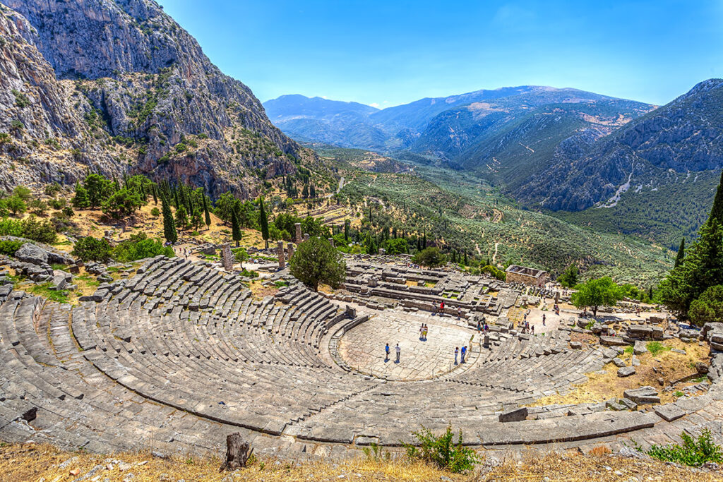 theatro_delfoi_1200.jpg