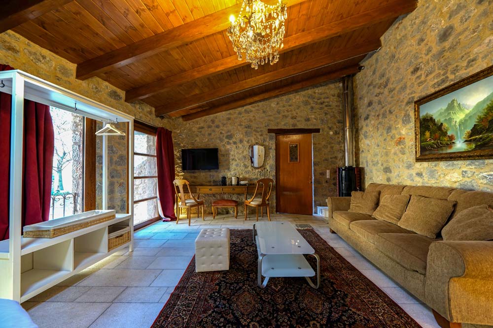 VIP Chalet 4 εποχές / Photo © onParnassos.gr