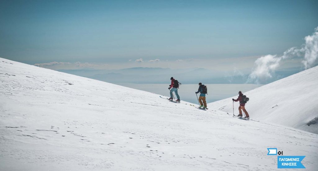 skiing-trip-to-greece-by-klaus-listl-freezing-motions-130_winter_seaview1920.jpg