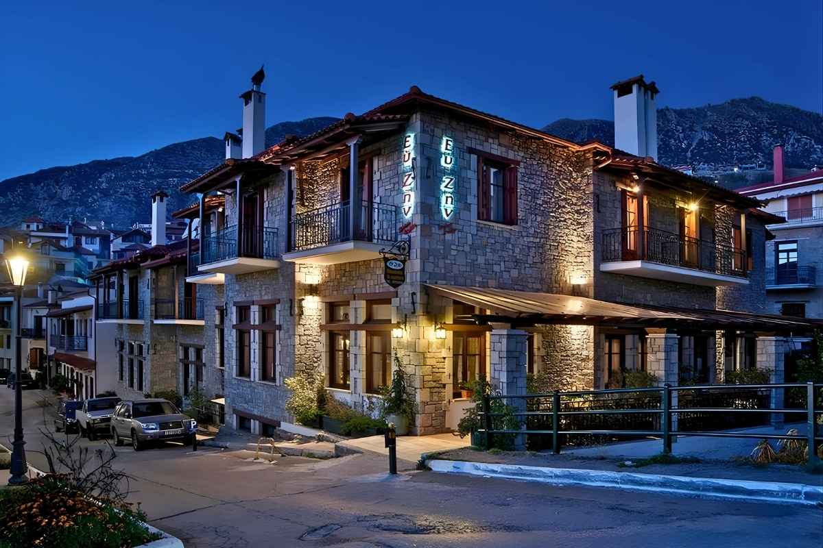 Ευ Ζην Studios & Suites: Η αυθεντική πλευρά της φιλοξενίας στην Αράχωβα